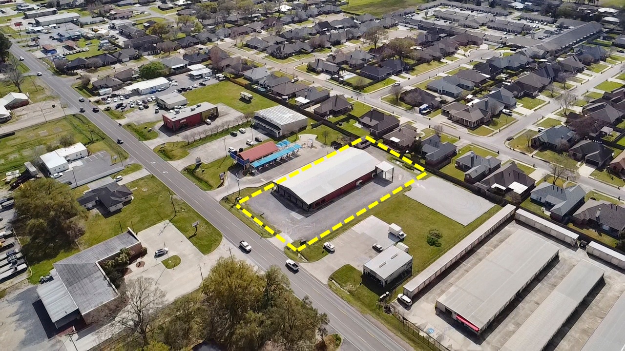 Aerial lot outline of the 0.86-acre 312 Westgate Road commercial property
